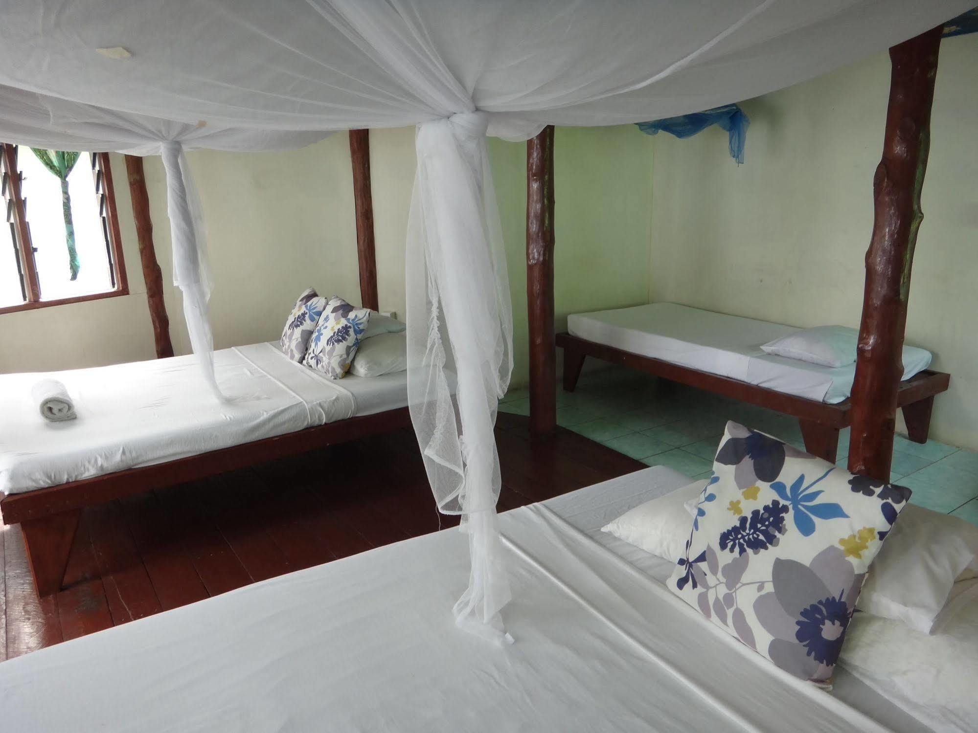 Vaimoana Seaside Lodge Savai'i Island Buitenkant foto